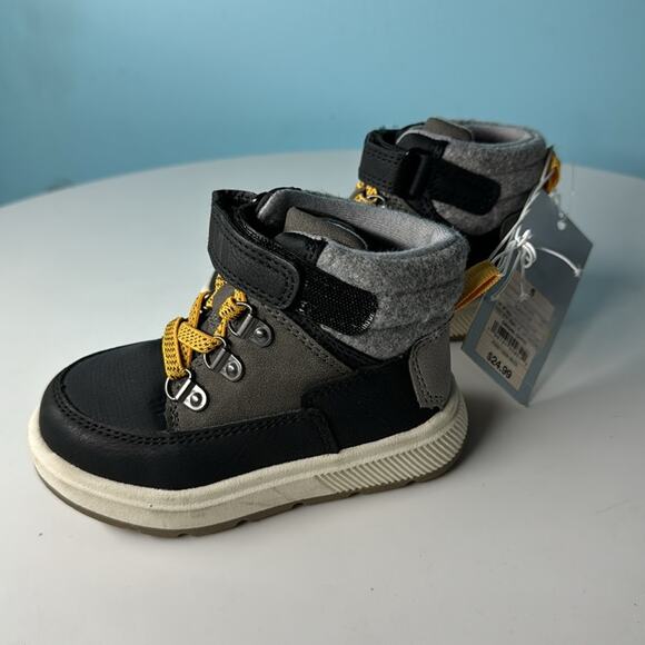 Cat & Jack - Toddler Felix Sneakers Boots, size 5 - Picture 4 of 6